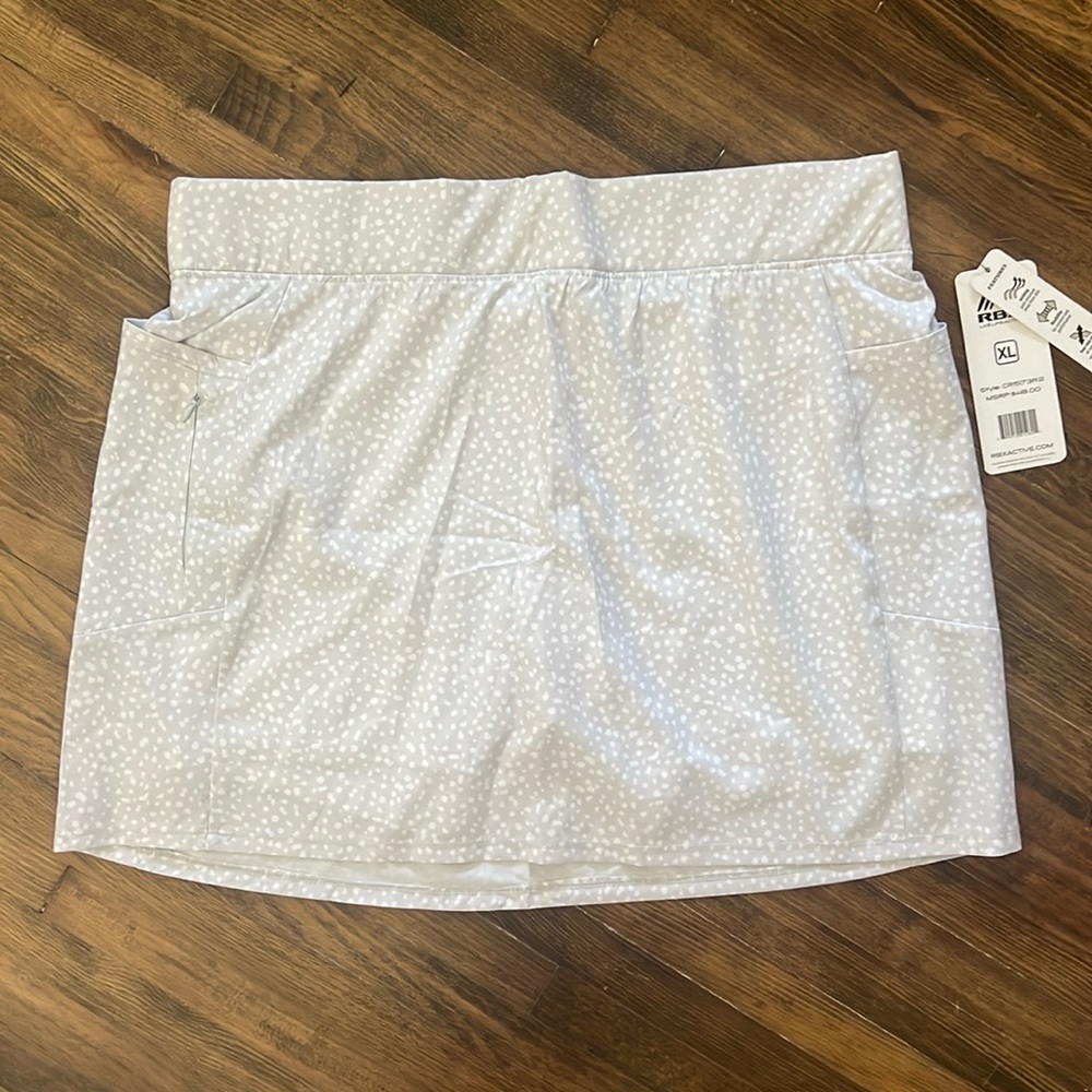 Women’s Grey Polka Dot Athletic Skit NWT Sz XL